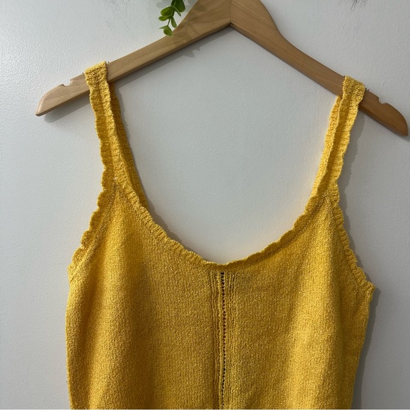 Lulus NWT Yellow Knit Scalloped Cropped Cami - Picture 2 of 7